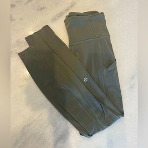 Women’s Lululemon leggings - size 6